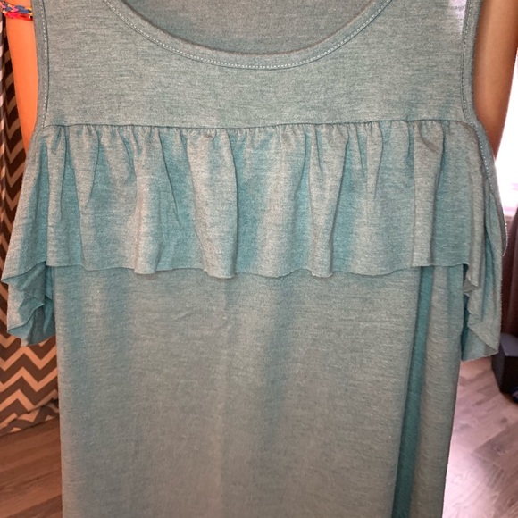 Mossimo Green Shoulder Ruffle Tank - Picture 2 of 4